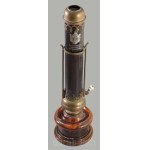 cca 1910 Massivrubin Krone petróleum sötétkamra lámpa, jelzett, jó állapotban, m: 41 cm /// Circa 1910, massive ruby glass Krone kerosene darkroom lamp. Marked, in good condition. Height: 41 cm.