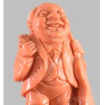Giovanni Aucellaolasz korall ékszerkészítő által faragott nagybőgős figura. ca 1900. Márvány talapzaton. Talapzatról lejár. Jelzett. Teljes méret 7,5 cm Double bass figure carved by Giovanni AucellaItalian coral jeweler. ca 1900. On marble pedestal. Comes