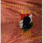 1948 A centenáriumi év jegyében - Előre a szocializmusért! / Vegyes üzemi dolgozók. Nagy méretű hímzett, selyem zászló, az 1848-49-es szabadságharc évfordulójára, Táncsics Mihály portréjával. 190x126 cm Jó állapotban 1948 In the spirit of the centenary ye
