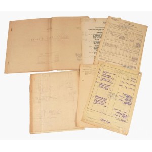 1951 Május 1-i rendezvények céljaira alkalmasnak látszó területek feltárása. Dokumentációs tervsorozat. Az építész, Gebhardt Béla (1901-1990) festő, építész bejegyzésével és aláírásával. Bp., 1951, BVI, 1+3+8+1 sztl. lev. Hajtásnyommal, a hátsó borítón hi