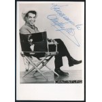 Cantinflas (Mario Fortino Alfonso Moreno Reyes) (1911-1993) Golden Globe-díjas mexikói színész, humorista aláírása őt ábrázoló fotón, 13x9 cm // Signed photo of Cantinflas (Mario Fortino Alfonso Moreno Reyes) (1911-1993) Mexican actor, comedian
