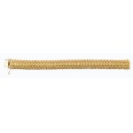 Arany (Au) karkötő, nyelves záródás biztonsági nyolcassal, jelzett, 14 karátos, h: 19 cm, 32.9g /// Gold (Au) bracelet with tongue-and-box clasp and safety figure-eight closure. Hallmarked, 14-karat gold. L: 19 cm, gross weight: 32,9 g.