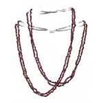 Négysoros gránát nyaklánc 14 karátos arany (Au) kapoccsal, jelzett, h: 42 cm, 32,65g /// Four-strand garnet necklace with a 14-karat gold (Au) clasp, marked, length: 42 cm, weight: 32.65 g.