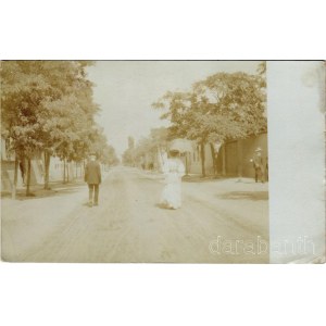 1908 Cegléd, utcakép, járókelők. photo (EK)