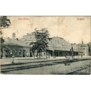 1910 Cegléd, vasútállomás. Sebők Béla kiadása (fl)
