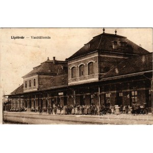 1918 Lipótvár, Újvároska, Leopoldov; Vasútállomás. Vasúti levelezőlapárusítás 2119. / railway station (EK)