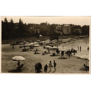 Portoroz, Portorose; beach, bathers, villa. Foto Adria Roberto Ullrich photo (cut)
