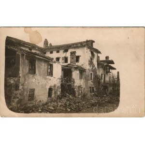 Gorizia, Görz, Gorica; szétlőtt házak / destroyed houses, WWI military. photo (fl)