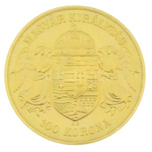 1908KB 100K Au Ferenc József Körmöcbánya kapszulában, jelzetlen Artex-utánveret(?) (34,07g/0.900) T:UNC,AU Hungary 1908KB 100 Korona Au Franz Joseph I Kremnitz / Kremnica in capsule, unmarked Artex restrike(?) (34,07g/0.900) C:UNC,AU Adamo K10, Krause
