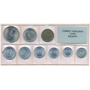 1975. 2f-10Ft (9xklf) érmés forgalmi sor fóliatokban T:UNC Hungary 1975. 2 Fillér - 10 Forint (9xdiff) coin set in sealed plastic case C:UNC Adamo FO8
