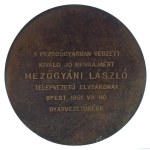 Borsos Miklós (1906-1990) 1949. "Sztálin" egyoldalas bronz plakett, hátoldalán gravírozva (85mm) T:AU patina
