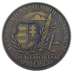 1989. 31 év után 1989 június 16.-án mártírjait temeti a nemzet - Hol sírjaink domborulnak / Acta Dimicantium Hungarorum - Numismatica Hungarica 1989 - in memoriam 1956. okt. 23. bronz kétoldalas emlékérem (50mm) T:AU Hungary 1989. After 31 years, on Ju