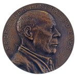 Lapis András (1942-) 1987. "Prof. Endes Pongrác 80 éves" kétoldalas öntött bronz emlékplakett (90mm) T:AU Hungary 1987. "80th Anniversary Birth of Prof. Pongrác Endes" double-sided cast bronze commemorative plaque. Sign.: András Lapis (1942-) (90mm) C:AU