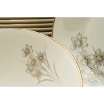 White porcelain dinner service with a gold rim and floral motifs, Krone