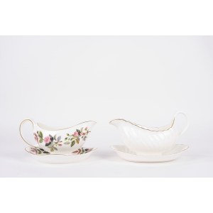 Two porcelain sauceboats, Wedgwood