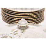 Porcelain set with floral decoration and a wavy, gold-plated rim. Epiag DF, Czechoslovakia.
