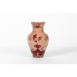 A vermilion Ming-style Italian porcelain vase. Richard Ginori