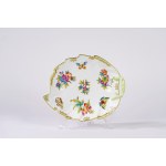 Important polychrome porcelain dinner service for 12, Queen Victoria, Herend, Hungary