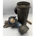 GERMAN GAS MASK, MODEL 38, WITH CANISTER - GERMANY, THIRD REICH