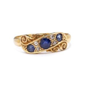 Ring with sapphires and diamonds, circa 1900, Birmingham, England