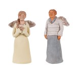 Katarzyna Puchalska, Codzienne anioył w czerwonym płaszczu i w swetrze I (stojące), 2013