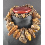A chunky necklace made of antique amber. Approx. 220 g.