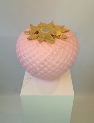 Kamila Stępniak, Pink&Gold Strawberry (2019)