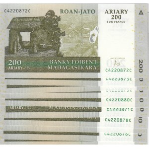 Madagascar,  UNC,  Total 10 banknotes