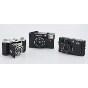 Trzy aparaty fotograficzne