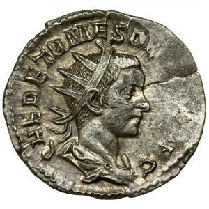 Cesarstwo Rzymskie, Herenniusz Etruscus, Antoninian