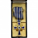 Niemcy, Krzyż Honorowy Niemieckiej Matki - I klasa