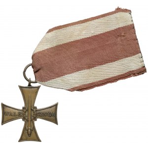Krzyż Walecznych wzorowany na małym Knedlerze