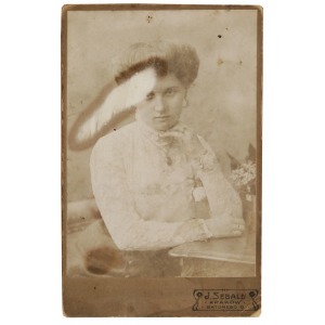 Józef SEBALD (1853-1931), Portret  młodej kobiety, ok.1900
