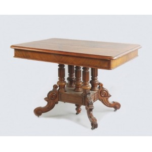 Stół w stylu Ludwika Filipa