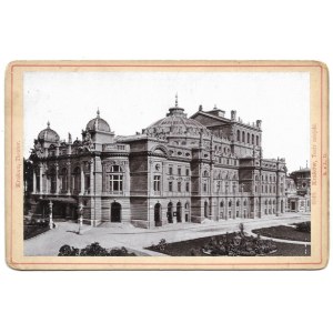[Teatr miejski]. [nie przed 1895, nie po 1898/pocz. XX w.]. Fotografia form. 9,3x14,6 cm