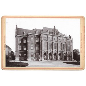 [Collegium Novum]. 1897. Fotografia form. 9,5x14,7 cm