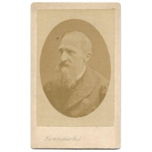 [KRASZEWSKI Józef Ignacy - fotografia portretowa]. [2. poł. XIX w.]. Fotografia form. 8,2x5,5 cm na oryg...