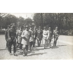 [WOJSKO Polskie - wizyta marszałka Ferdynanda Focha w Polsce - fotografia sytuacyjna]. [V 1923?]...