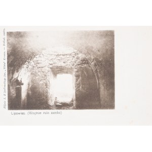 Lipowiec - Wnętrze ruin zamku