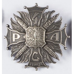 Odznaka 4 Pułk Artylerii Ciężkiej