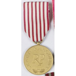 Złoty Medal za Zasługi Dla Skarbu Narodowego Rp 1960
