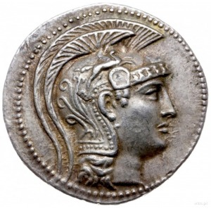 tetradrachma 137-136 pne; Aw: Głowa Ateny w hełmie w pr...