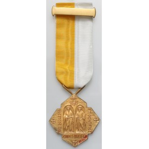 Watykan, Krzyż Pro Ecclesia et Pontifice - nadany za Jana Pawła II