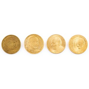 Cztery medale z Janem Pawłem II