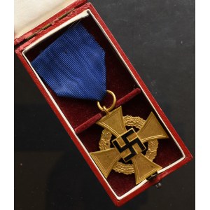 III Rzesza, Krzyż za 40 lat służby w oryginalnym pudełku