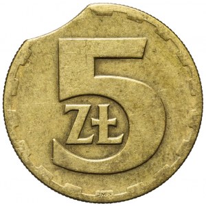 Destrukt, 5 złotych 1975, błąd wykrojnika