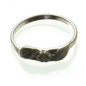 PRL, Ring with floral motif Agat Klodzko