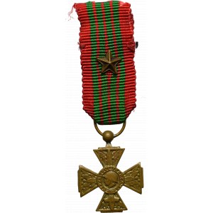 France Miniature of croix de guerre 1939-1945