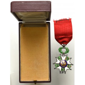 France, V Republic, 5th class of the Legion of Honor