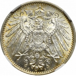Německo, 1 marka 1915 A, Berlín - NGC MS66